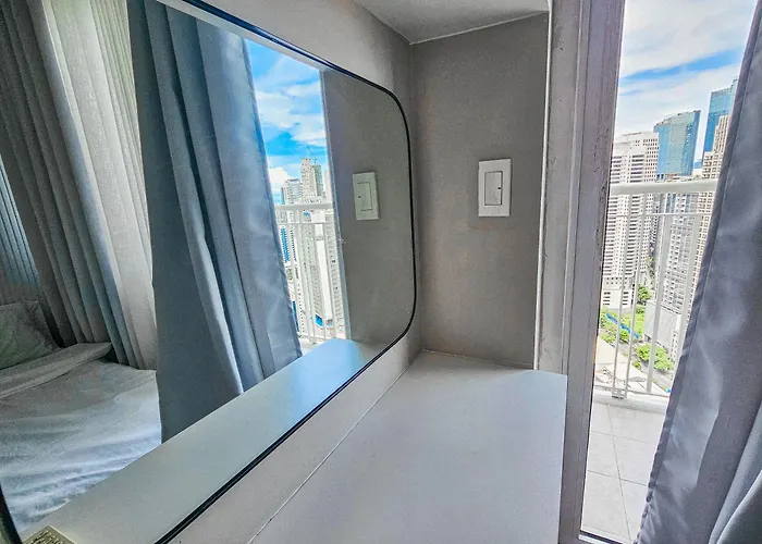 Aparthotel Makati Jazz Residences With Netflix