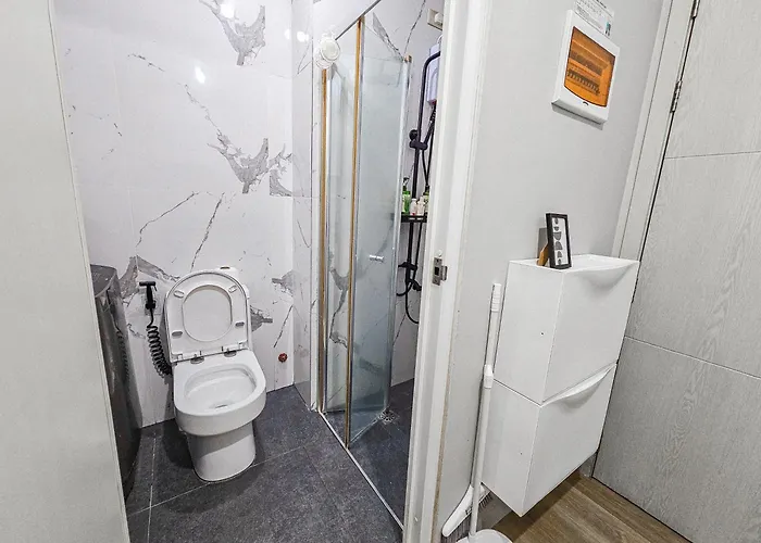 Makati Jazz Residences With Netflix Aparthotel *
